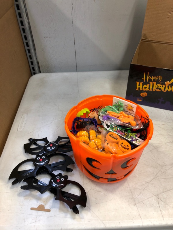 Photo 1 of Generic Halloween Party Favor Set