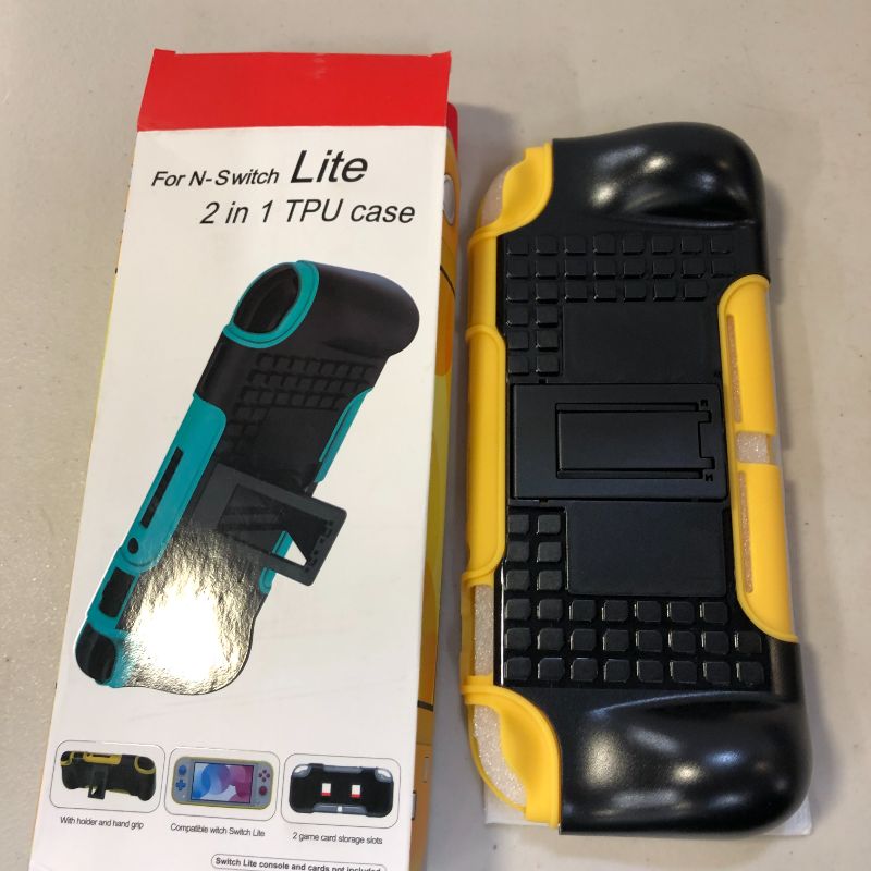 Photo 1 of SWITCH LITE 2 IN 1 TPU CASE