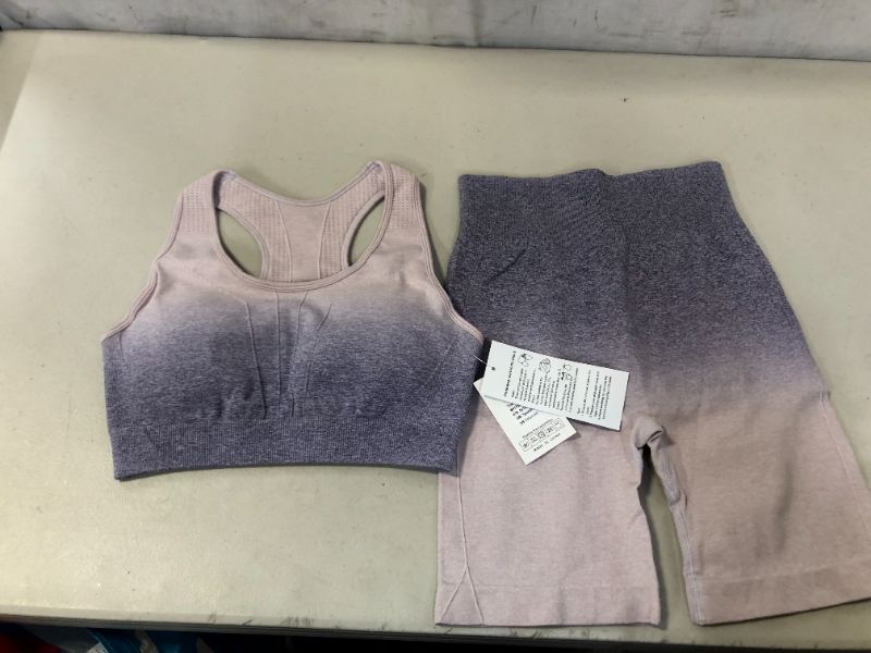 Photo 2 of WOMEN'S YOGA 2 PIECE SET SIZE SMALL