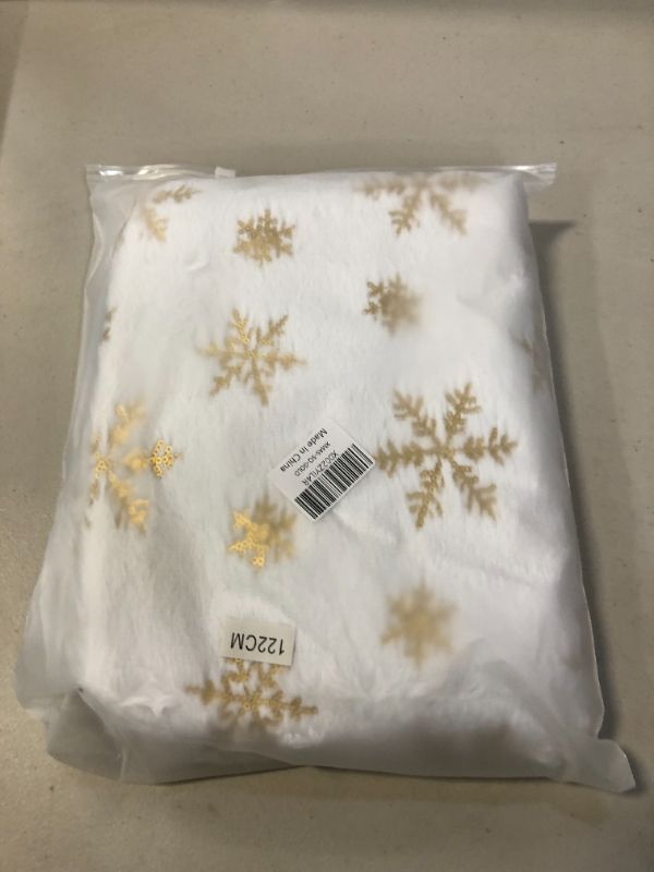 Photo 1 of 48 Inch Christmas Tree Skirt, White Luxury Fluffy Soft Faux Fur Christmas Tree Skirt with White Plush Gold Sequin Snowflake for Xmas Tree Holiday Party Decorations
