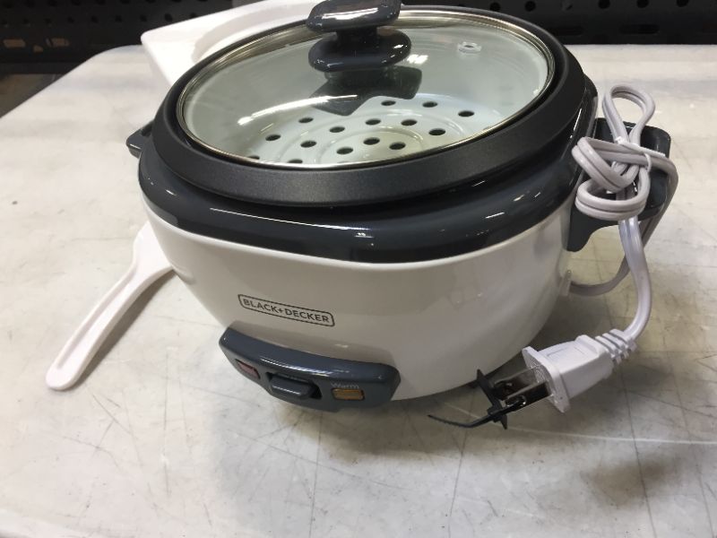 Photo 2 of BLACK+DECKER 6-CUP RICE COOKER AND STEAMER (MISSING CUP, USED BUT LOOKS NEW)