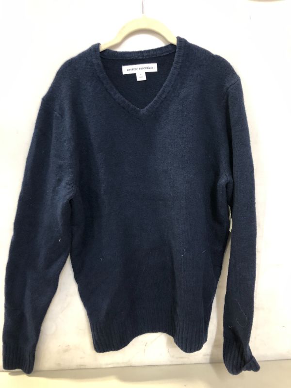 Photo 1 of MEN'S SWEATER SIZE LARGE