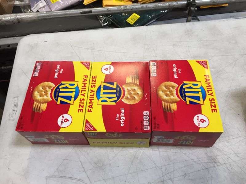 Photo 2 of 3 pack RITZ Original Crackers, Family Size, 20.5 oz
best by 02/15/2022