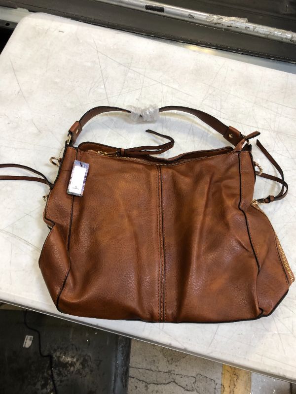 Photo 1 of women's purse 