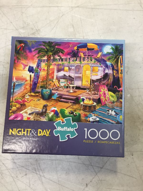 Photo 2 of Buffalo Games - Beach Holiday - 1000 Piece Jigsaw Puzzle
