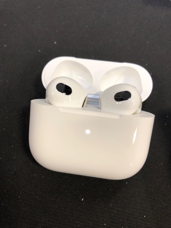 Photo 1 of Apple AirPods (3rd Generation)

