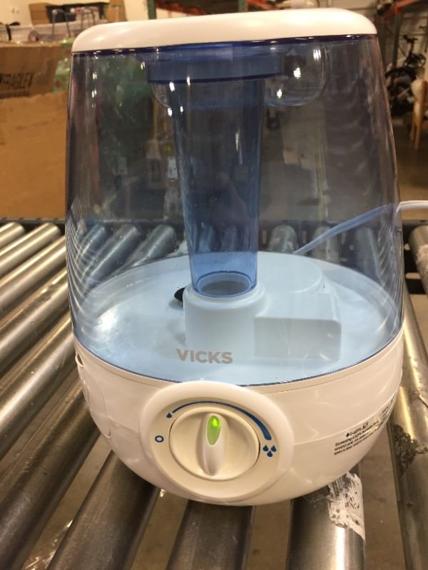 Photo 2 of Vicks Filter Free Cool Mist Humidifier