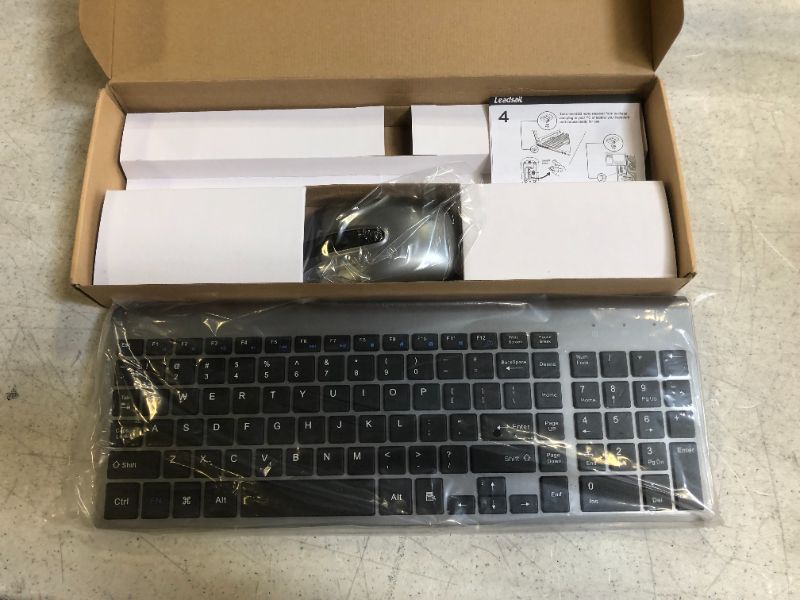 Photo 1 of generic wireless keyboard and mouse 