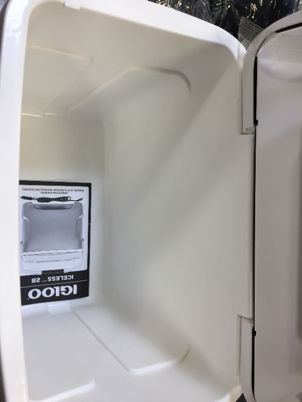 Photo 3 of IGLOO 28-QUART ICELESS THERMOELECTRIC COOLER - CARBON, GRAY