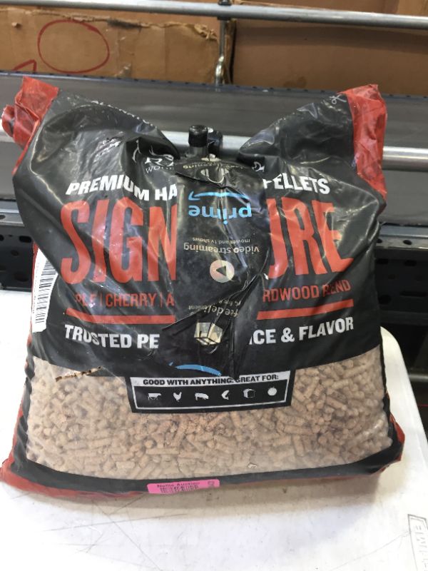 Photo 2 of 20 lb.Signature Blend Wood Pellets