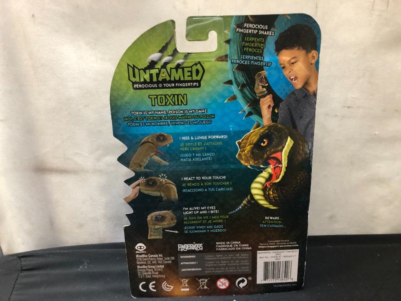 Photo 3 of Fingerlings Untamed Snakes Toxin Rattle Snake Interactive Finger Toy New



