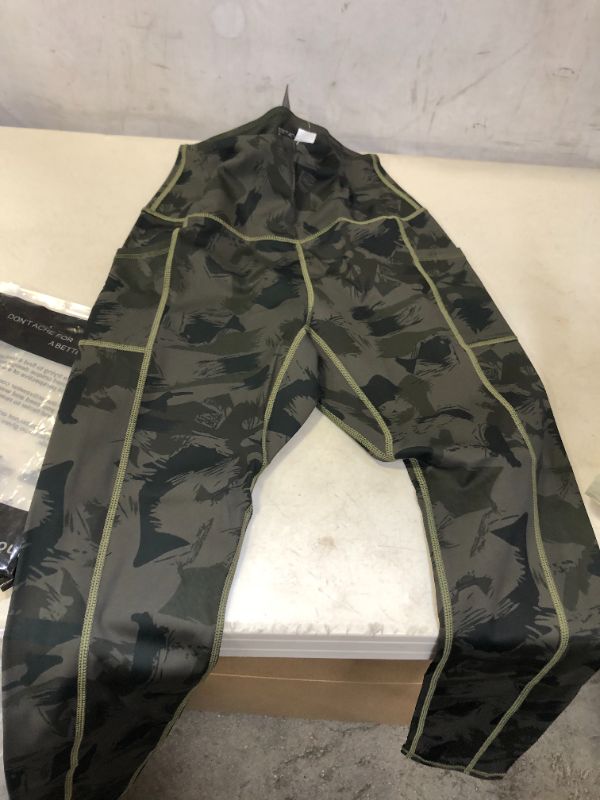 Photo 1 of CAMO SMALL LEGGINGS WOMENS 