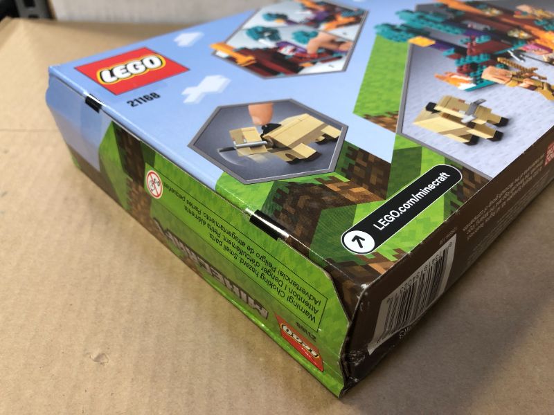 Photo 3 of BRAND NEW FACTORYSEALED LEGO Minecraft The Warped Forest Building Toy 21168

