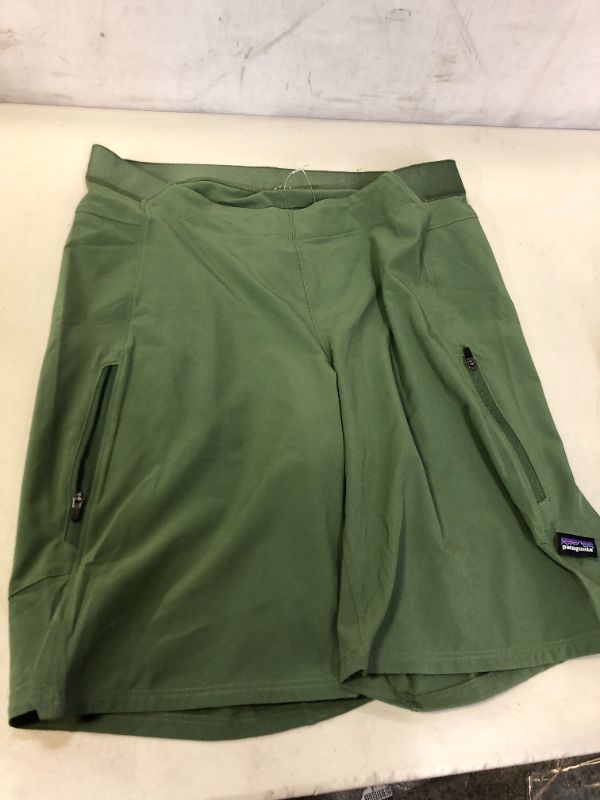 Photo 2 of PATAGONIA

Patagonia Tyrolean Bike shorts woman - Green SIZE 6