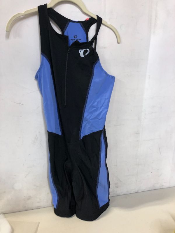 Photo 2 of Pearl Izumi
Women's SELECT Pursuit Tri Suit SIZE LARGE