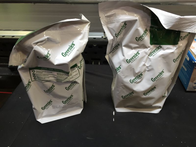 Photo 1 of Greenies Teenie Dental Dog Treats, 130 count
Best Before January 22, 2029