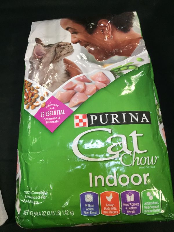 Photo 2 of Cat Chow Indoor Hairball & Healthy Weight Dry Cat Food, 3.15-lb Bag
