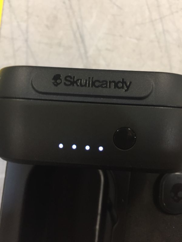 Photo 3 of Skullcandy Sesh True Wireless In-Ear Earbud - Black
