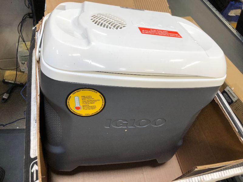 Photo 2 of Igloo 28 Qt Iceless Thermoelectric Hard Sided Cooler, Silver
