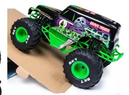 Photo 1 of Monster Jam Official Grave Digger Truck 1:15 Scale, 2.4GHz (MISSING REMOTE)