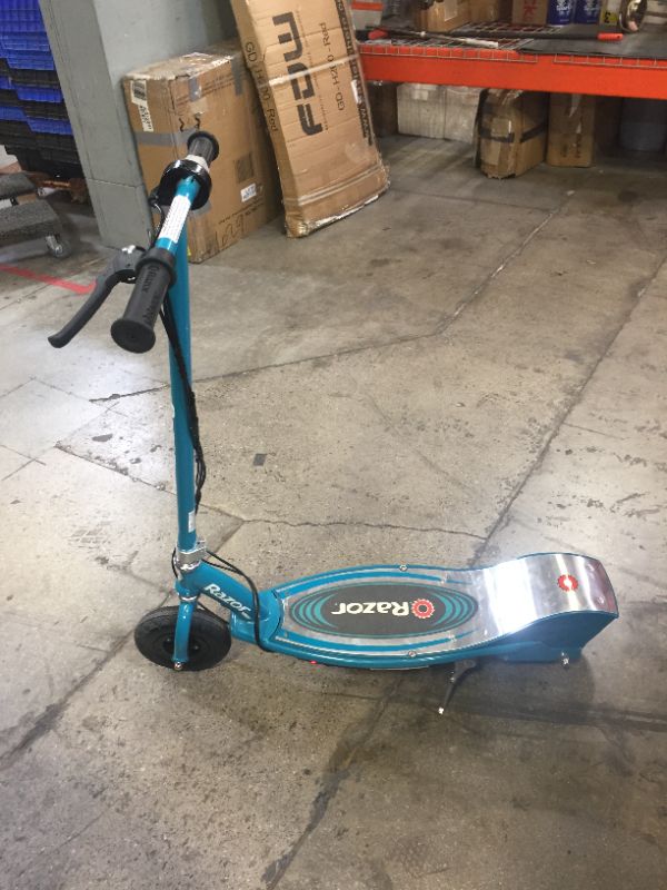 Photo 2 of Razor E200 Electric Scooter - Teal, Blue