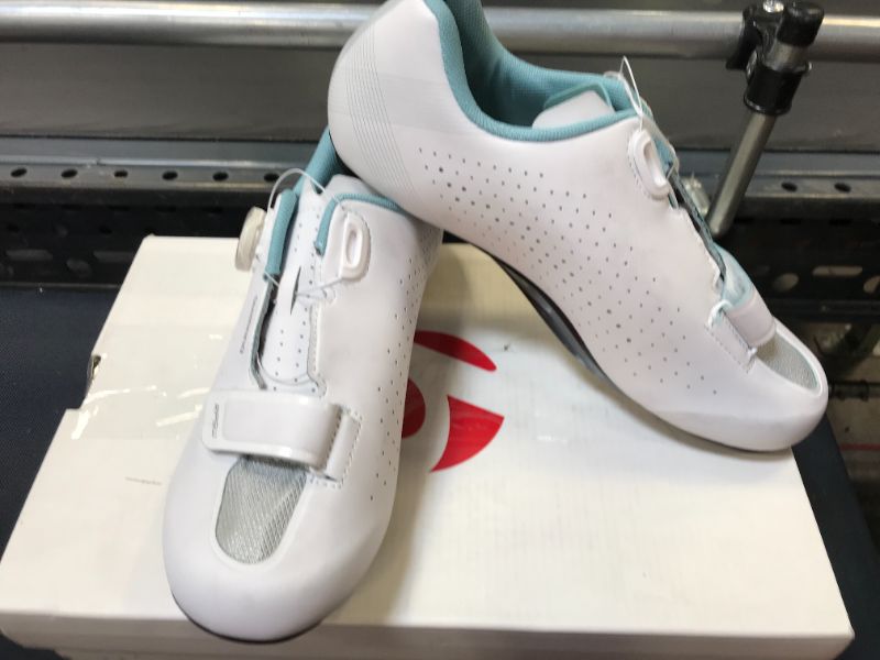 Photo 2 of SHIMANO SH-RP5 Bike Shoes Women White 2019 Cycling Shoes US 9.5
