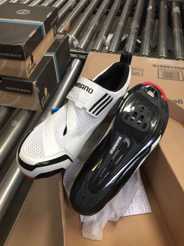 Photo 2 of  Shimano SH-TR32 (White) Men's Cycling Shoes US 11.2


 

