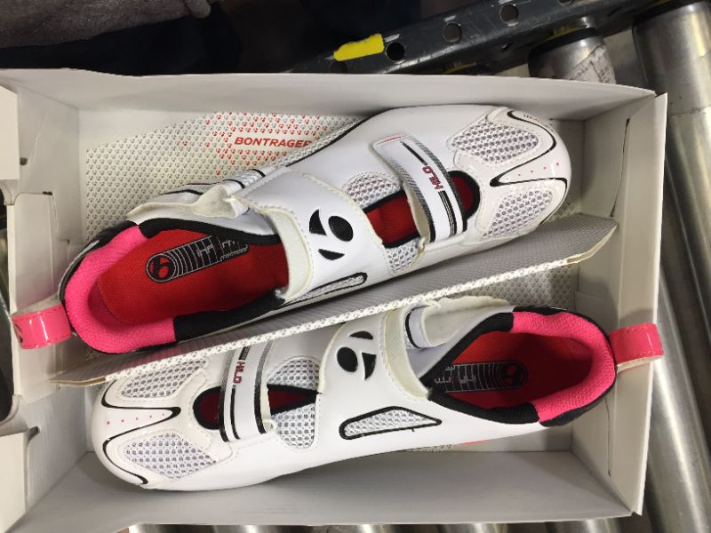 Photo 5 of Bontrager
Hilo Shoes - Women's