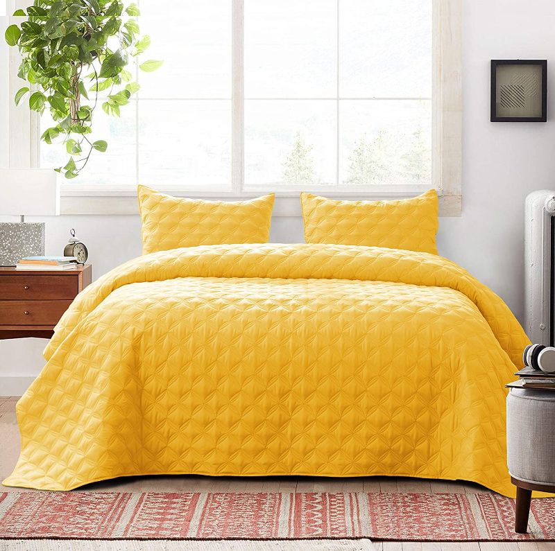 Photo 1 of Exclusivo Mezcla 3-Piece King Size Quilt Set with Pillow Shams, Ellispe Quilted Bedspread/Coverlet/Bed Cover(96x104 Inches, Yellow) -Soft, Lightweight and Reversible
