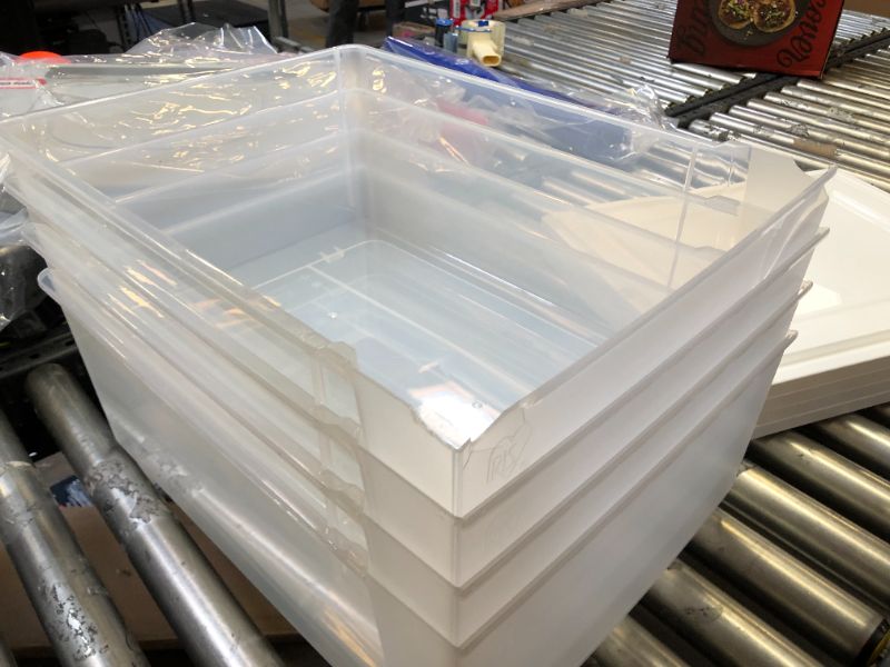 Photo 2 of IRIS USA BC-NS-500 Stacking Drawer 34 Quart White
2 Lids and 1 Container Chipped