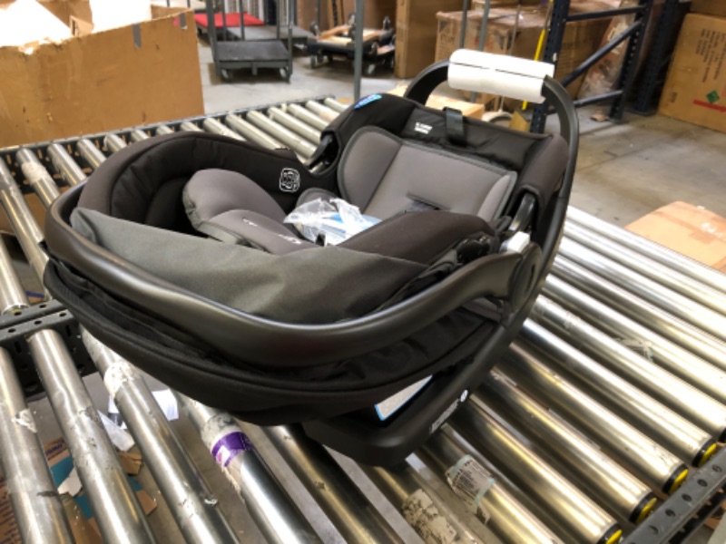 Photo 4 of Graco SnugFit 35 Infant Car Seat | Baby Car Seat with Anti Rebound Bar, Gotham
