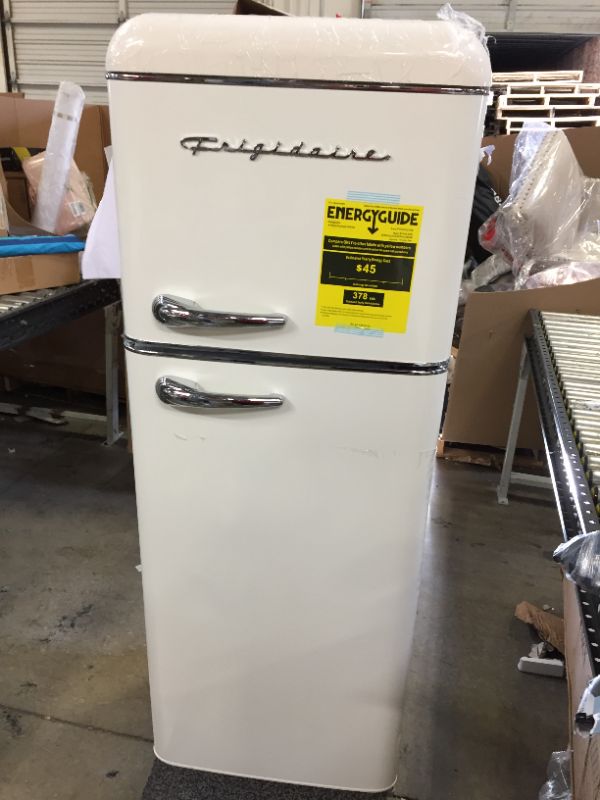 Photo 7 of 7.5 CU FT RETRO TOP MOUNT FRIDGE-ROUNDED CORNERS-CROME HANDLE AND TRIM | EFR756
