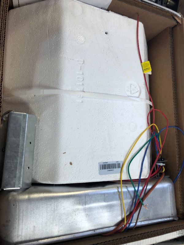 Photo 2 of SUBURBAN 10 GAL RV WATER HEATER, UNABLE TO TEST FUNCTIONALITY 

