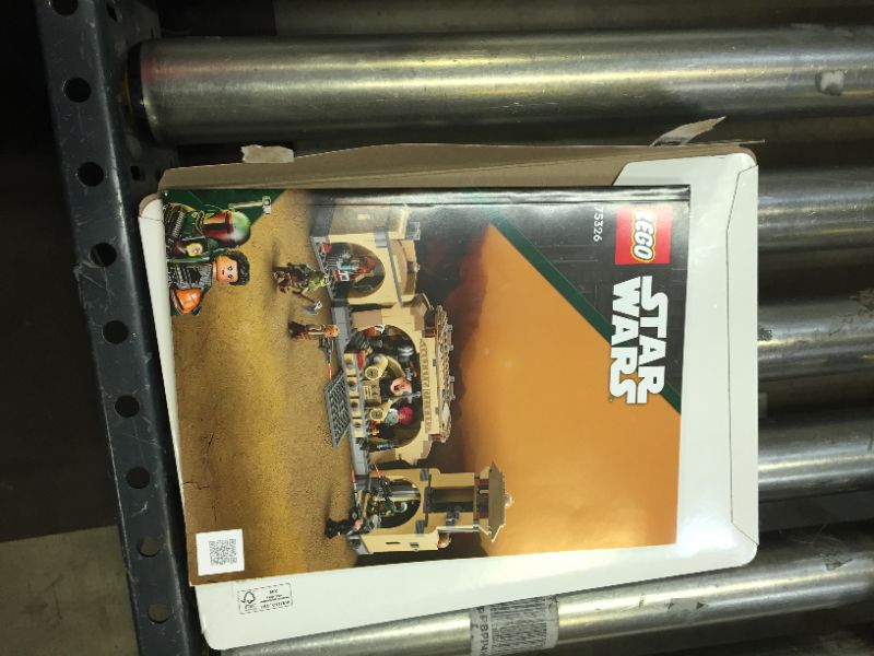 Photo 4 of LEGO Star Wars Boba Fett’s Throne Room 75326 Building Kit for Kids Aged 9 and Up, Featuring a Buildable Palace Model and 7 Star Wars: The Book of Boba Fett Characters (732 Pieces)
