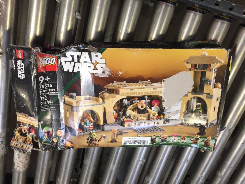 Photo 2 of LEGO Star Wars Boba Fett’s Throne Room 75326 Building Kit for Kids Aged 9 and Up, Featuring a Buildable Palace Model and 7 Star Wars: The Book of Boba Fett Characters (732 Pieces)
