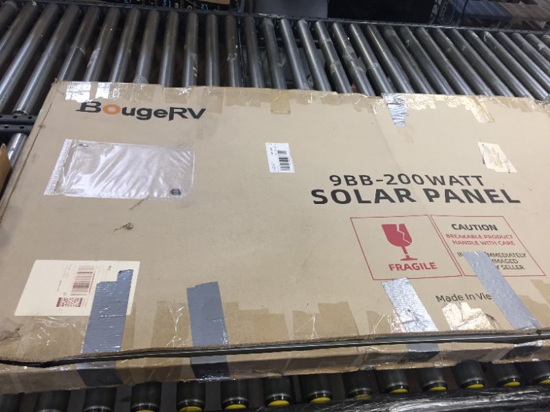 Photo 3 of 200W 12V 9BB Mono Solar Panel
----water stains/dirt ---- unable to test functionality 