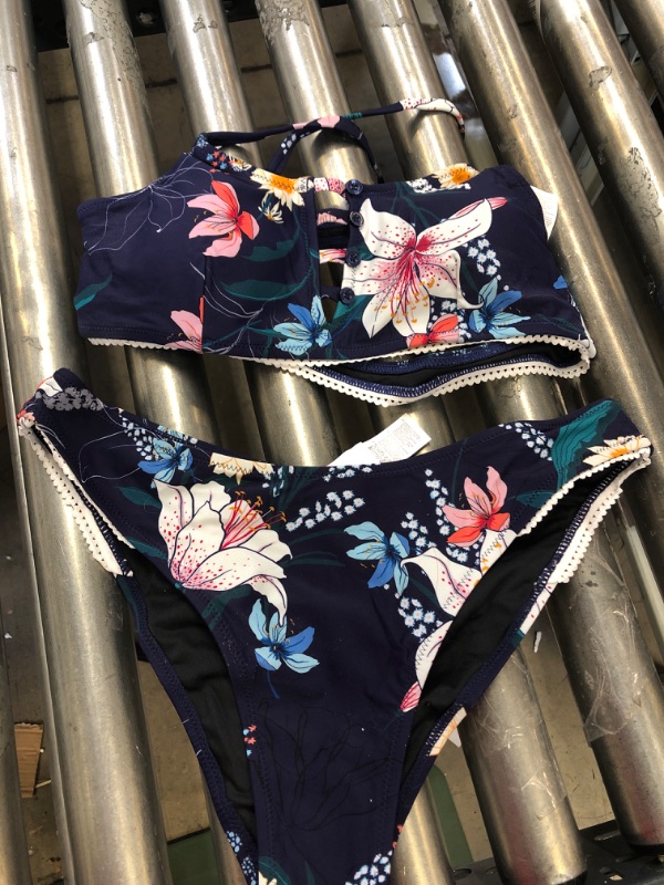 Photo 1 of Cupshe Floral 2 Piece Bikini set 