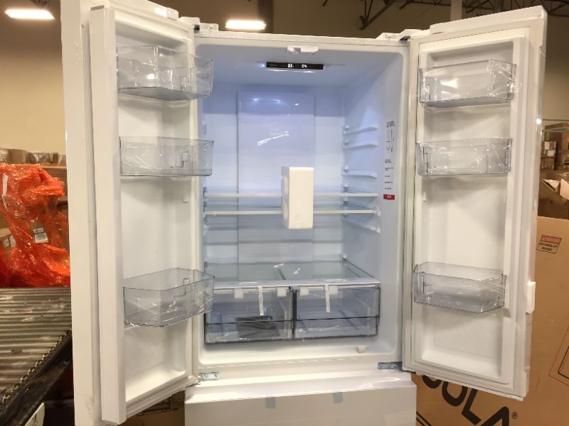 Photo 4 of 29 in. W 16.0 cu. ft. French Door Refrigerator in White
