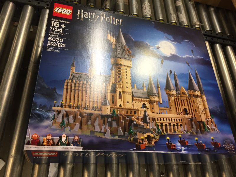 Photo 2 of LEGO Harry Potter Hogwarts Castle Advanced Building Set Model with Harry Potter Minifigures 71043