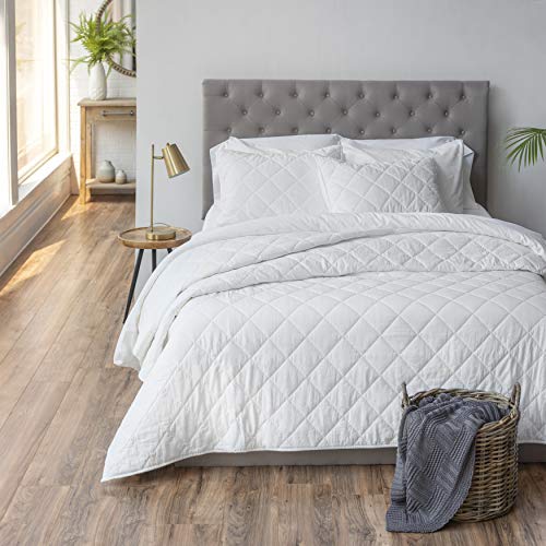 Photo 1 of Welhome Luxurious Hunter 3-Piece Cotton Linen Percale Quilt - King/Cal. King Size - 108" x 100" - Soothing Soft - Cozy - Breathable - Superior Comfort - All Season - Machine Washable - White

