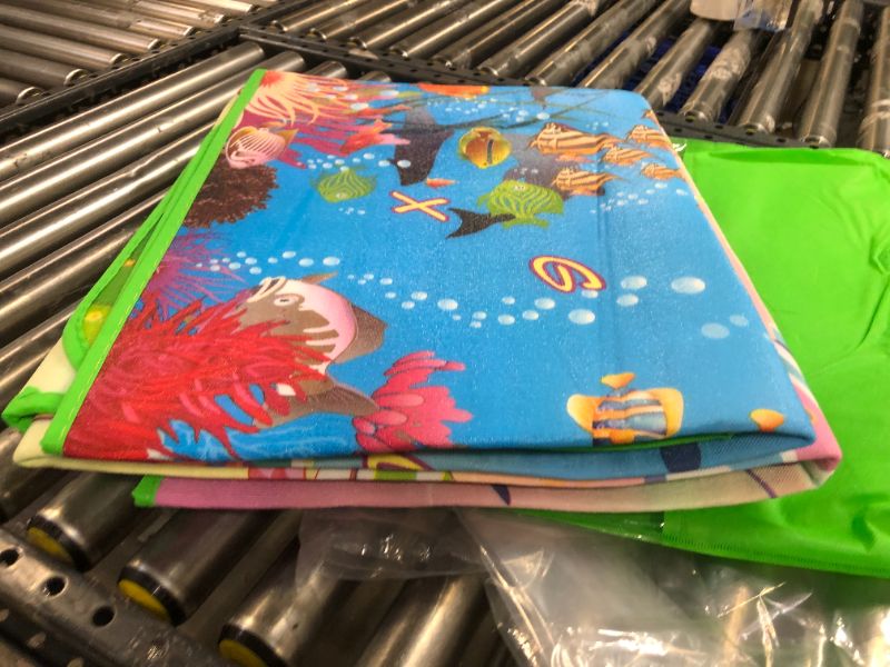 Photo 1 of baby mat withy patterns 