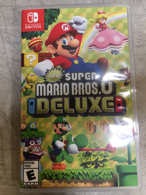 Photo 3 of Super Mario Bros U Deluxe - Nintendo Switch
