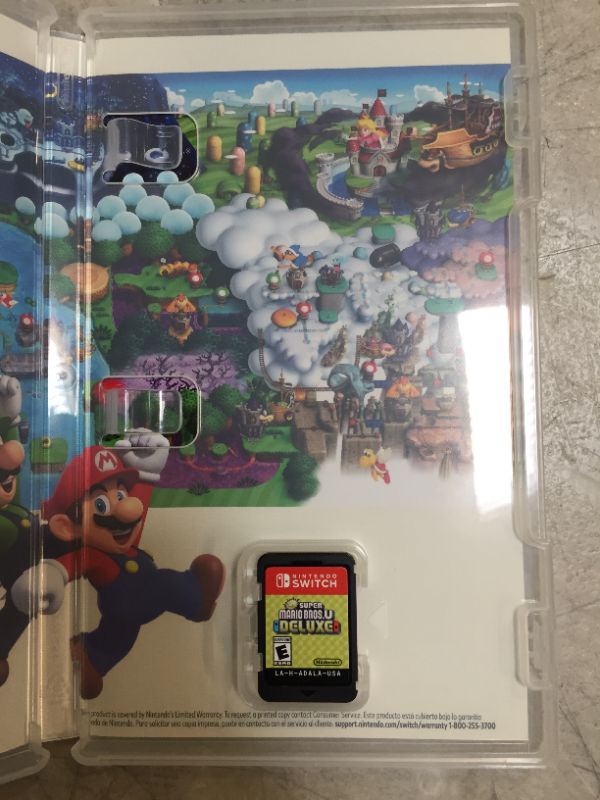 Photo 2 of Super Mario Bros U Deluxe - Nintendo Switch
