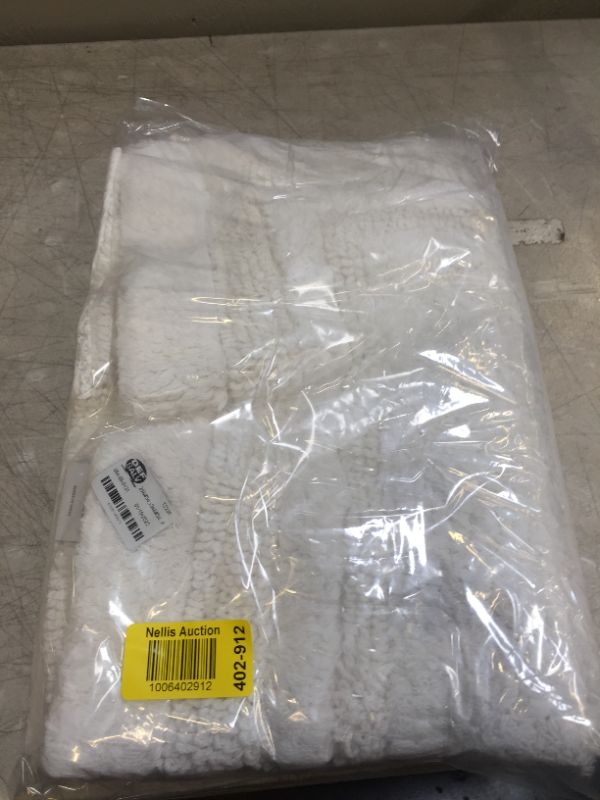 Photo 1 of Bathroom rug 34x21