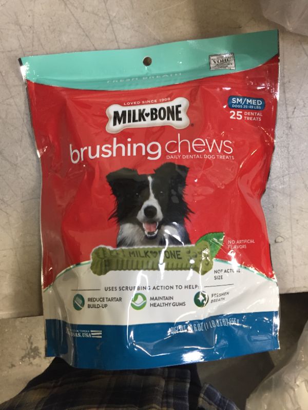 Photo 2 of Milk-Bone Brushing Chews Daily Dental Dog Treats, Fresh Breath, Small-Medium, 19.6 Ounces, 25 Bones Per Bag  BB 09/07/2022