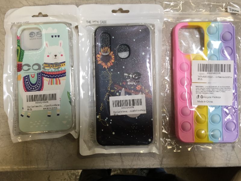 Photo 2 of Various phone cases comes as shown 