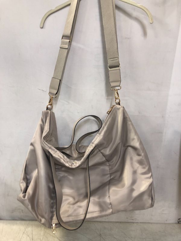 Photo 1 of LARGE TRAVEL BAG 