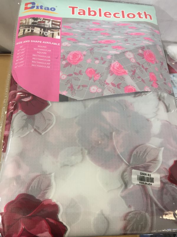 Photo 1 of 54" x 72" TABLE COVER