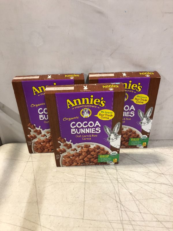 Photo 2 of Annie's Organic Cocoa Bunnies Breakfast Cereal, 10 oz (3 pack) best by 03/02/2022