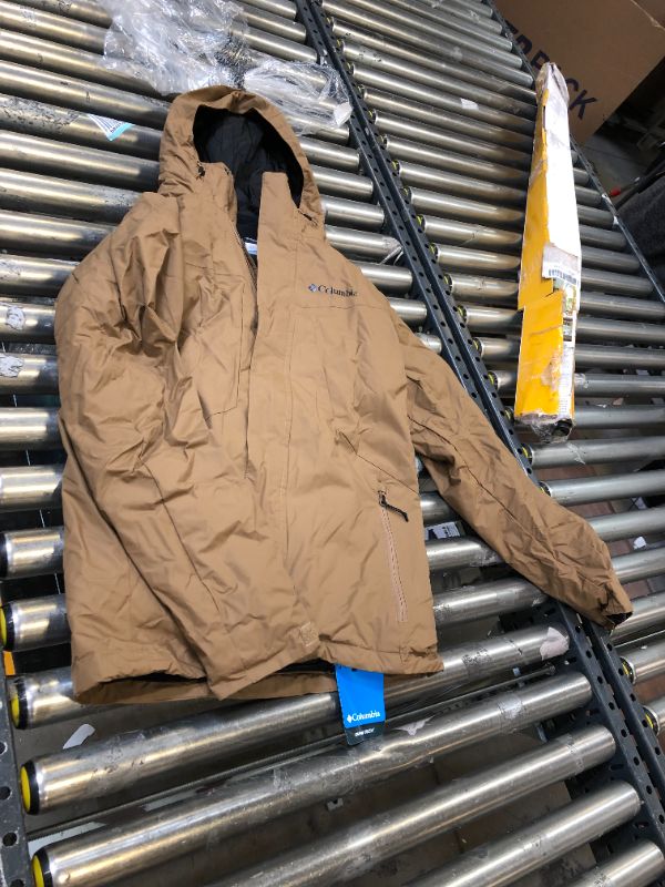 Photo 2 of Columbia Men's Tunnel Falls Interchange Jacket
SMALL